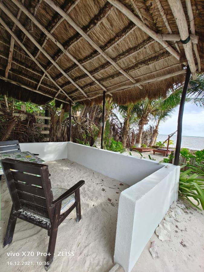 Lunazul Eco-Cabana Frente Al Mar Mahahual Exterior photo