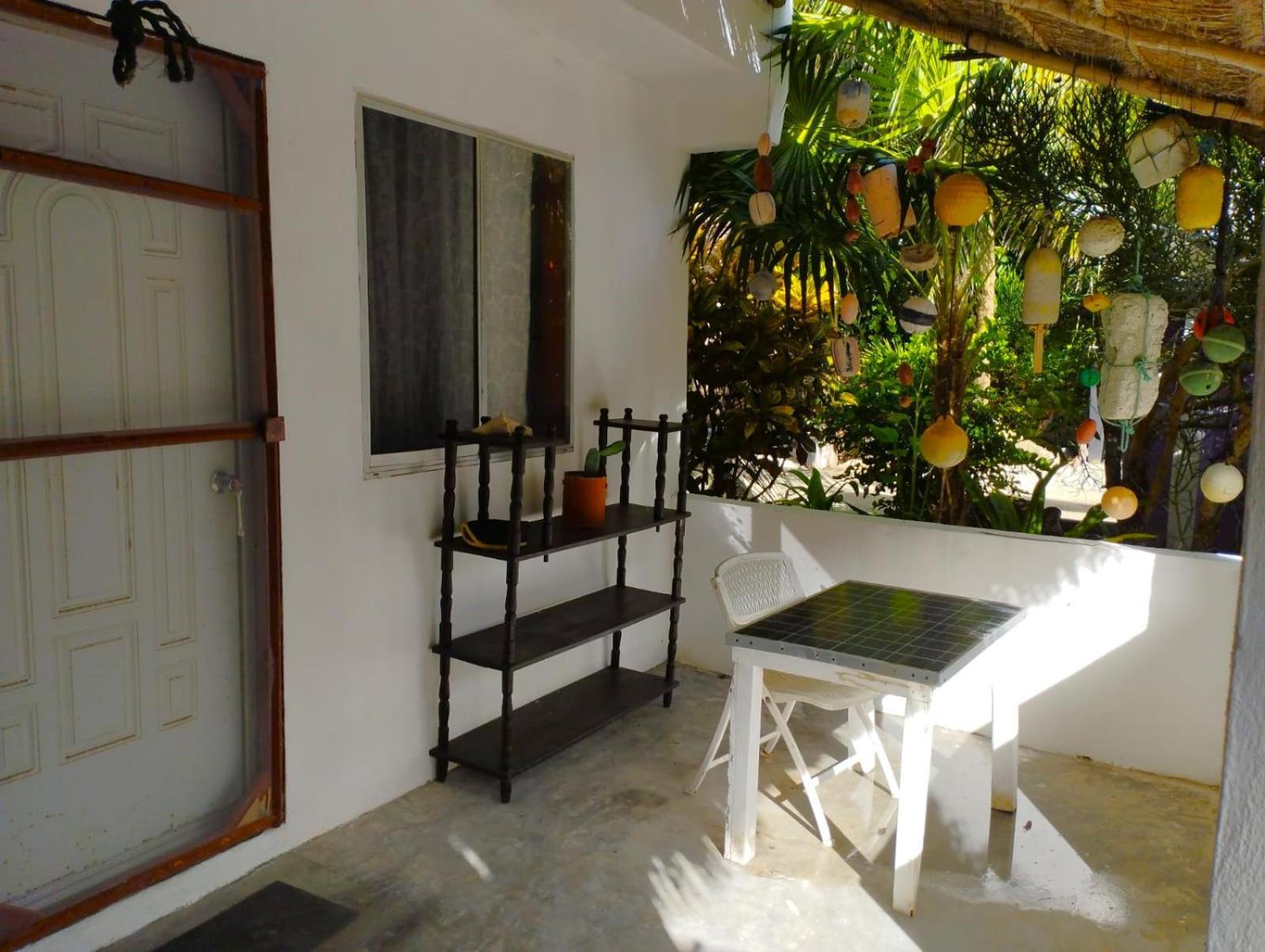 Lunazul Eco-Cabana Frente Al Mar Mahahual Exterior photo